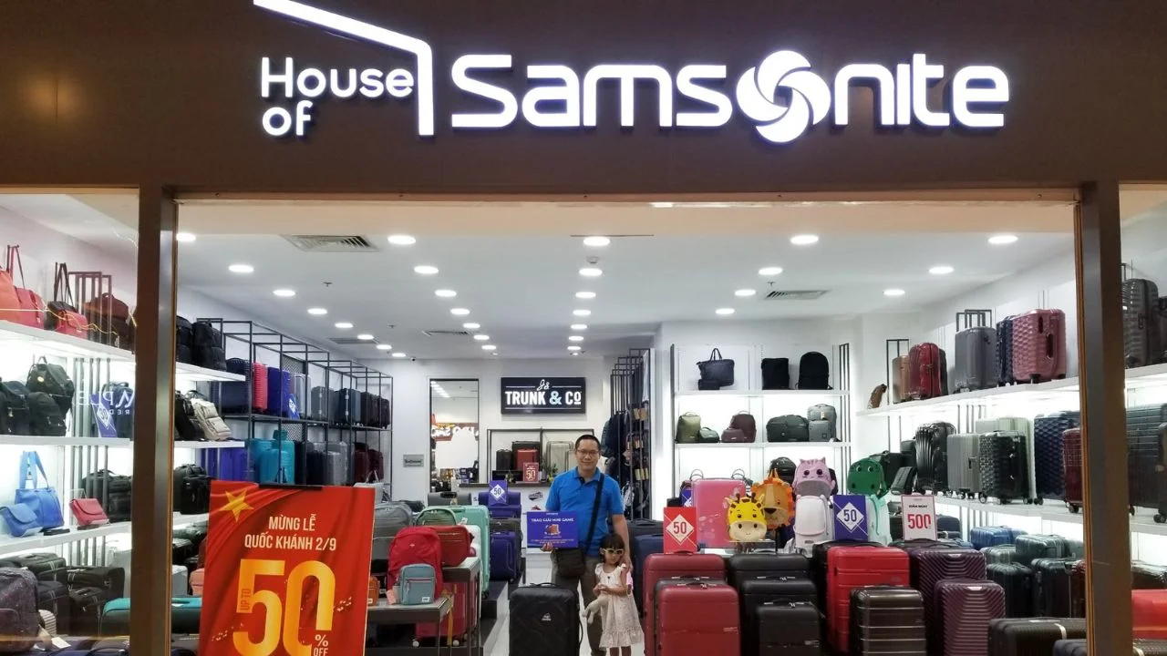 Hệ thống cửa hàng House of Samsonite